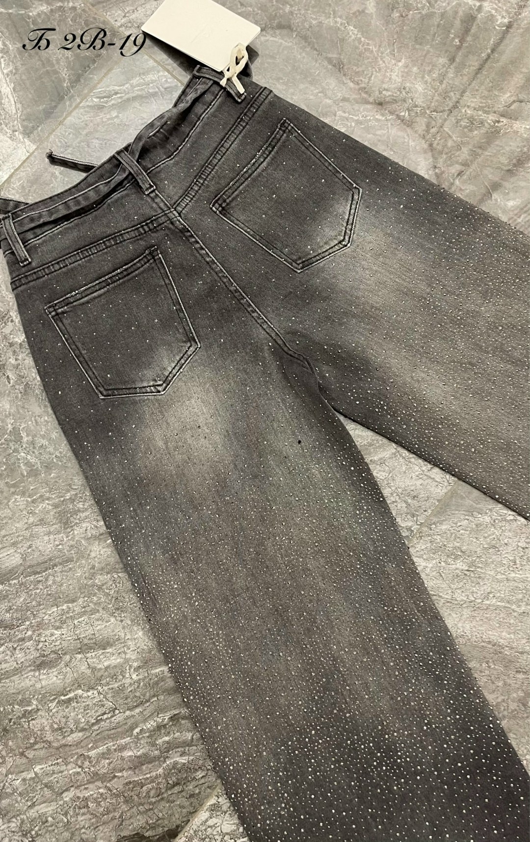 джинсы современные,женские джинсы,джинсы,широкие джинсы,одежда джинсы