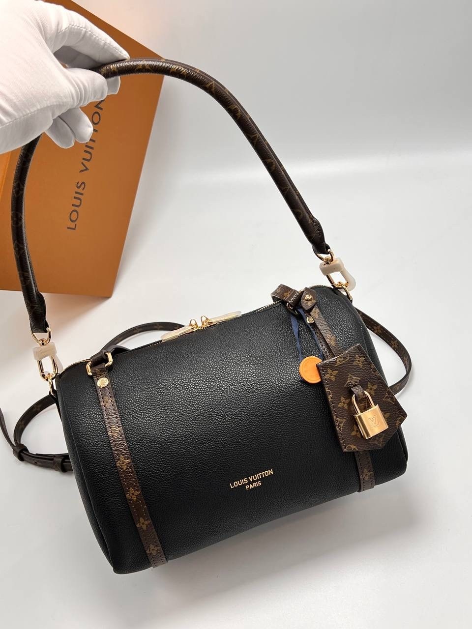 louis vuitton сумка на плечо,louis vuitton женская сумка,сумка на плечо круглая louis vuitton,сумка louis vuitton,сумка женская louis vuitton премиум