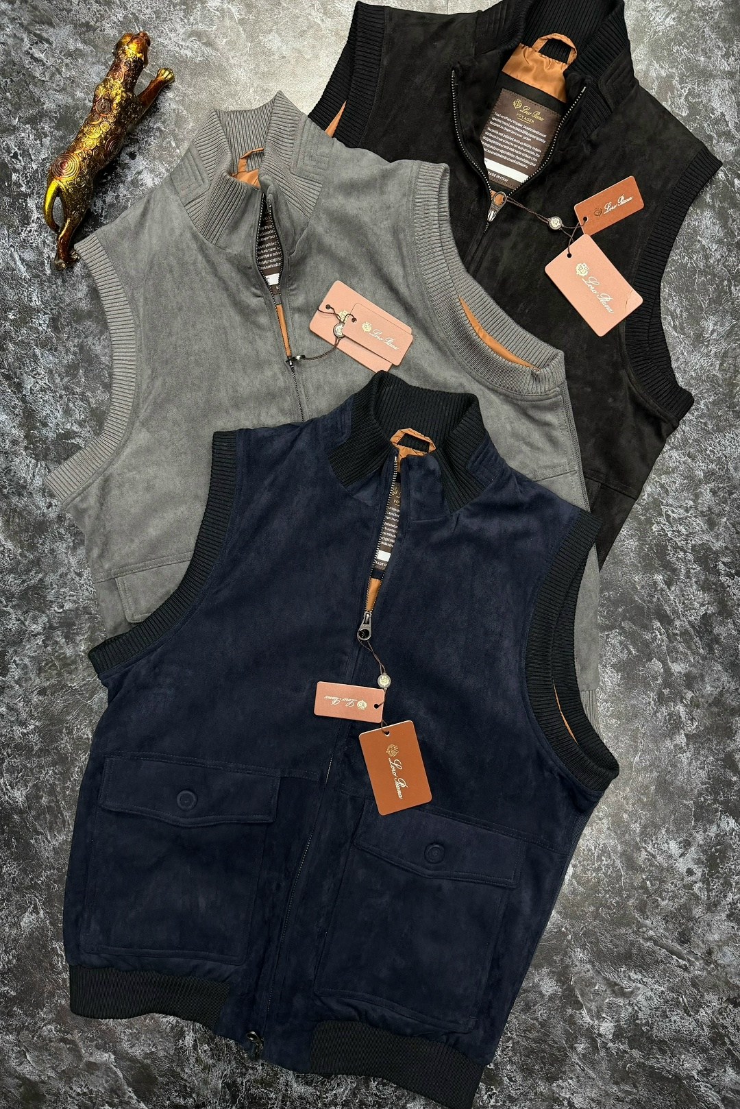 мужские жилеты,жилет кожаный,жилет,жилет с карманами,жилет двухсторонний