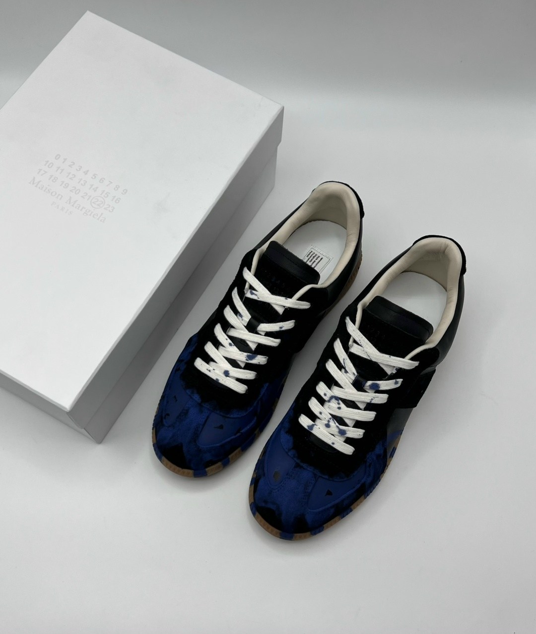 кроссовки valentino,,кроссовки maison margiela replica low paint splatter-black pewter черный,классические кроссовки,кроссовка мужской