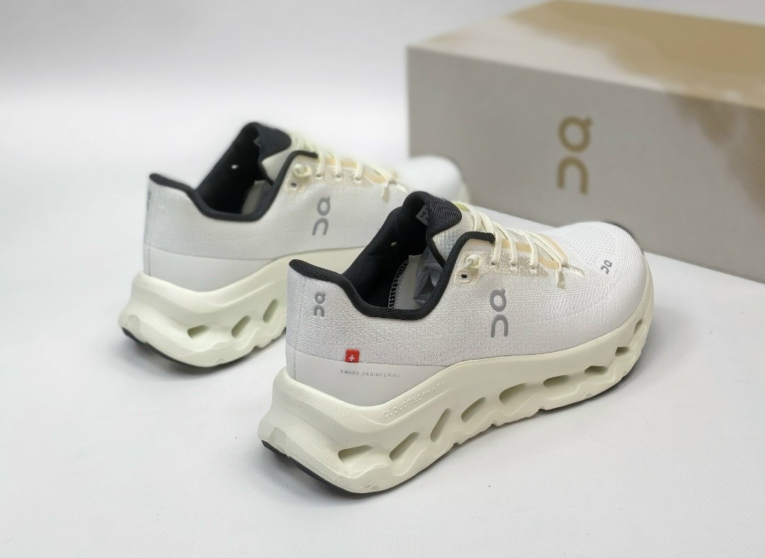 on cloudtilt кроссовки,низкие кроссовки,спортивные кроссовки,кроссовки on,кроссовки мужские cloudtilt on running белый