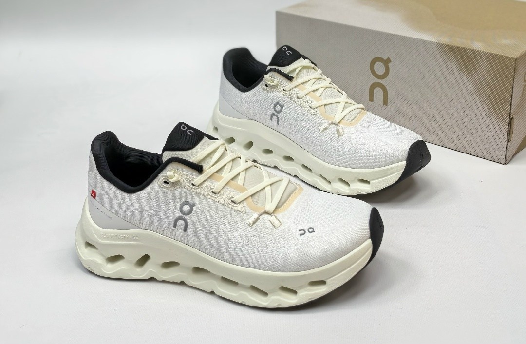 on cloudtilt кроссовки,низкие кроссовки,спортивные кроссовки,кроссовки on,кроссовки мужские cloudtilt on running белый