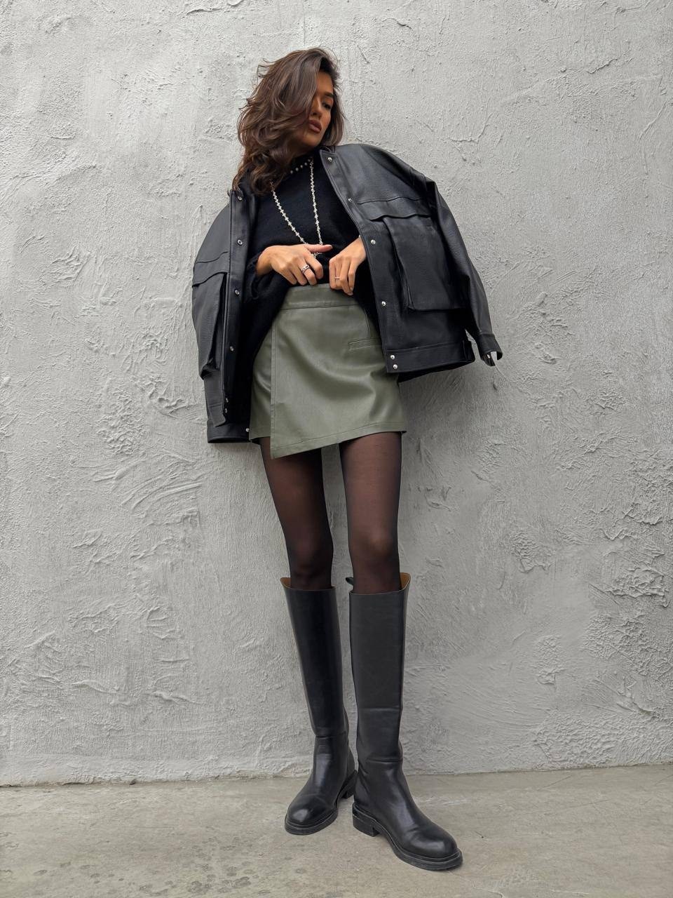 шорты юбка кожаные с запахом xela fashion,юбка шорты кожаные,юбка шорты из экокожи,юбка шорты кожаная короткая мини на запах,шорты юбка кожаные женские