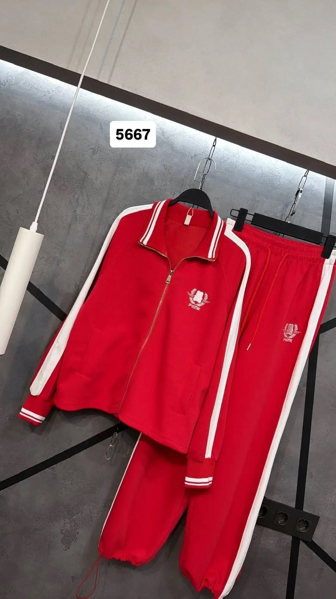 костюм спортивный,спортивные повседневные костюмы,костюм модный,костюм повседневный,спортивные костюмы адидас