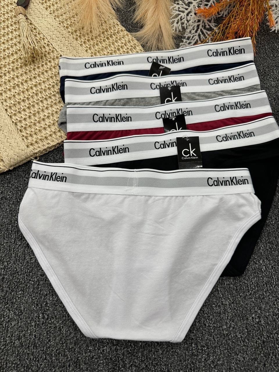 трусы calvin klein женские,calvin klein женские спортивные трусы из хлопка,набор трусов calvin klein женские,комплект трусов слипы calvin klein базовая 5 шт,набор трусов calvin klein