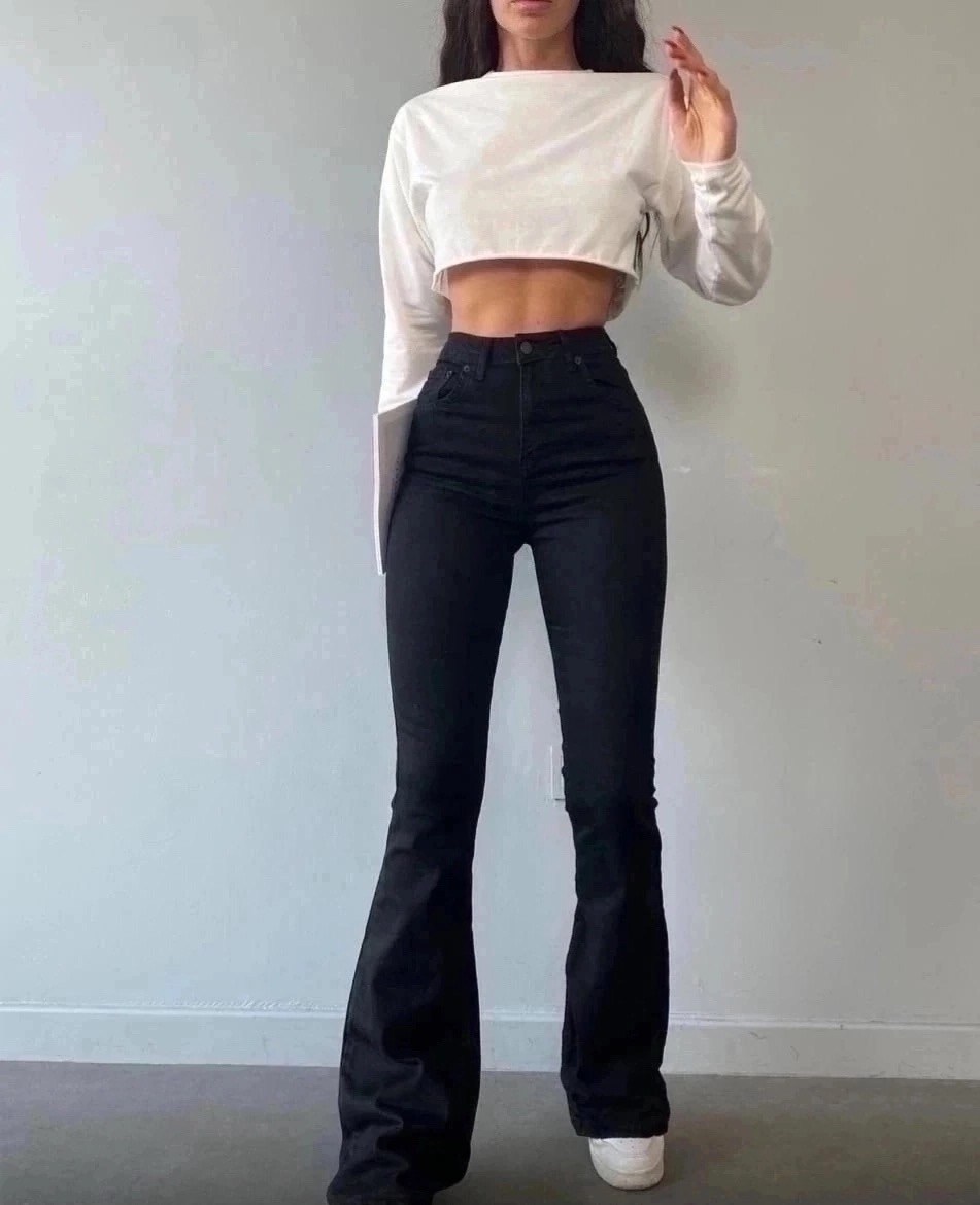 черные женские качественные джинсы клеш от колена,джинсы клеш женские,джинсы клеш с высокой посадкой,прямые джинсы клеш с высокой посадкой hx shop цвет черный,прямые джинсы клеш с высокой посадкой hx