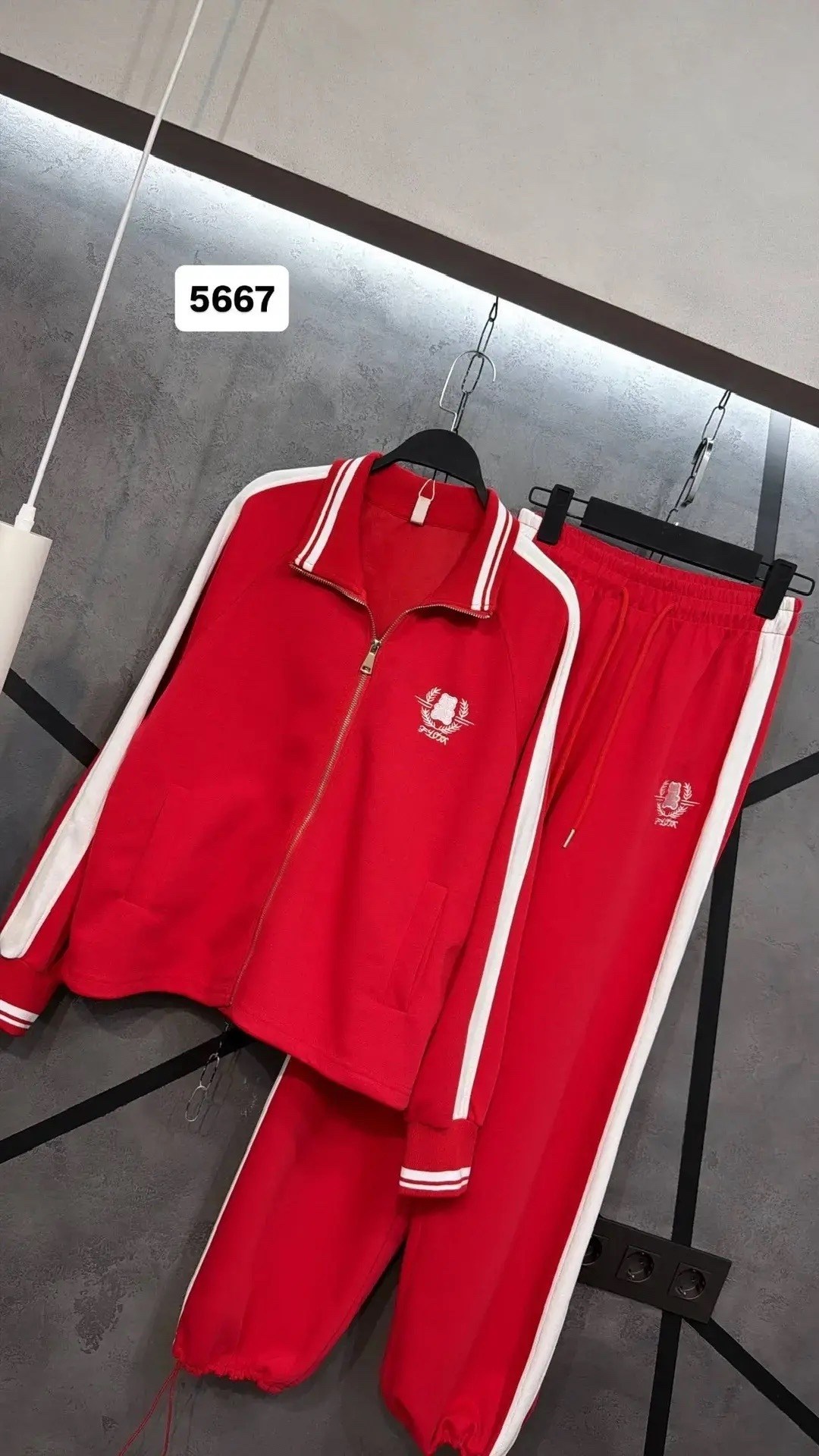 костюм спортивный,спортивные повседневные костюмы,костюм модный,костюм повседневный,спортивные костюмы адидас