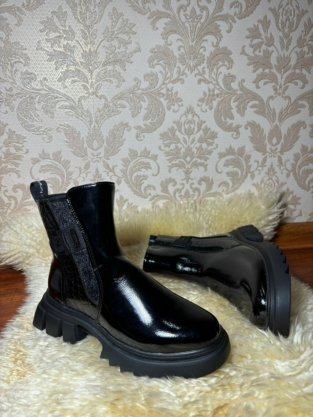 ,ботинки женские,ботинки женские демисезонные лаковые,лакированные ботинки,полусапоги