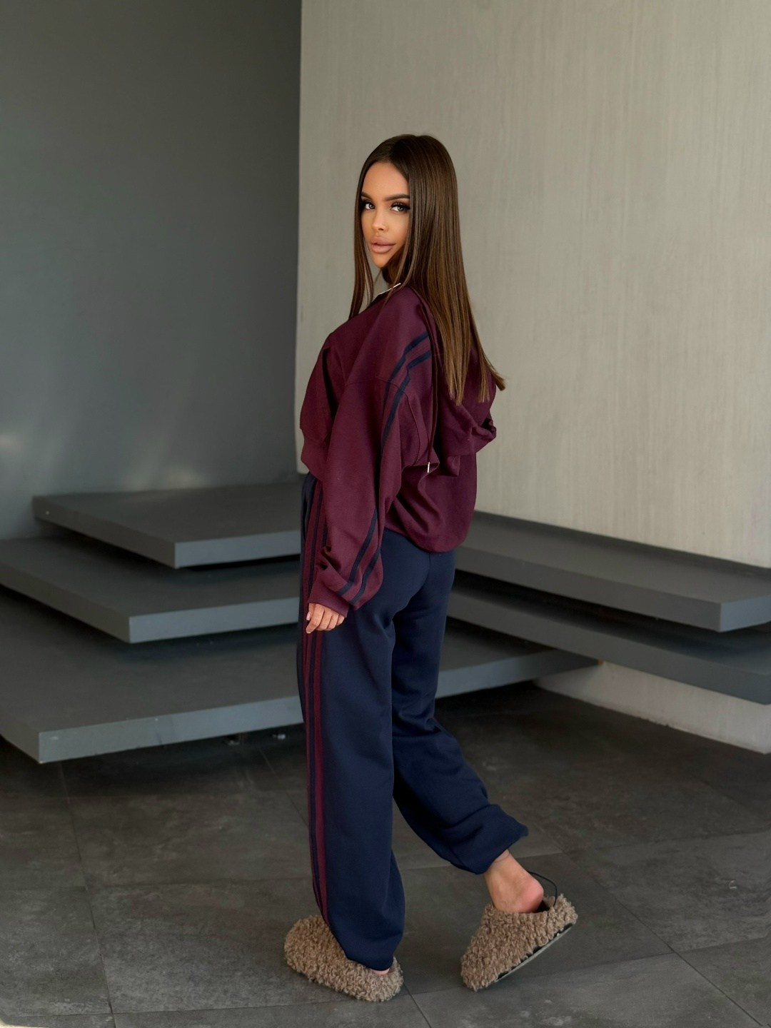 женские костюмы,женский спортивный костюм,костюм велюровый,спортивный костюм,розовые костюмы