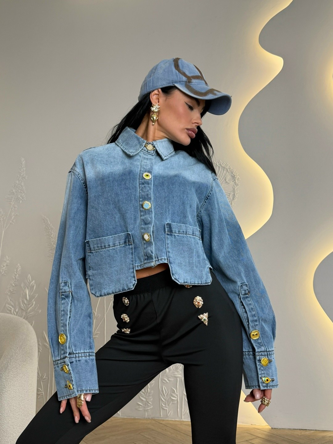 куртка джинсовая женская,джинсовая куртка,джинсовые куртки женские 2026,джинсовая куртка укороченная,стильная джинсовая куртка