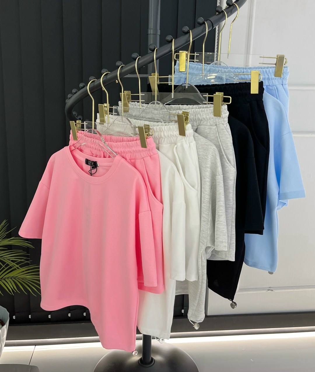 спортивные костюм,женские костюмы,костюм с шортам,спортивные костюмы женские,летние костюмы