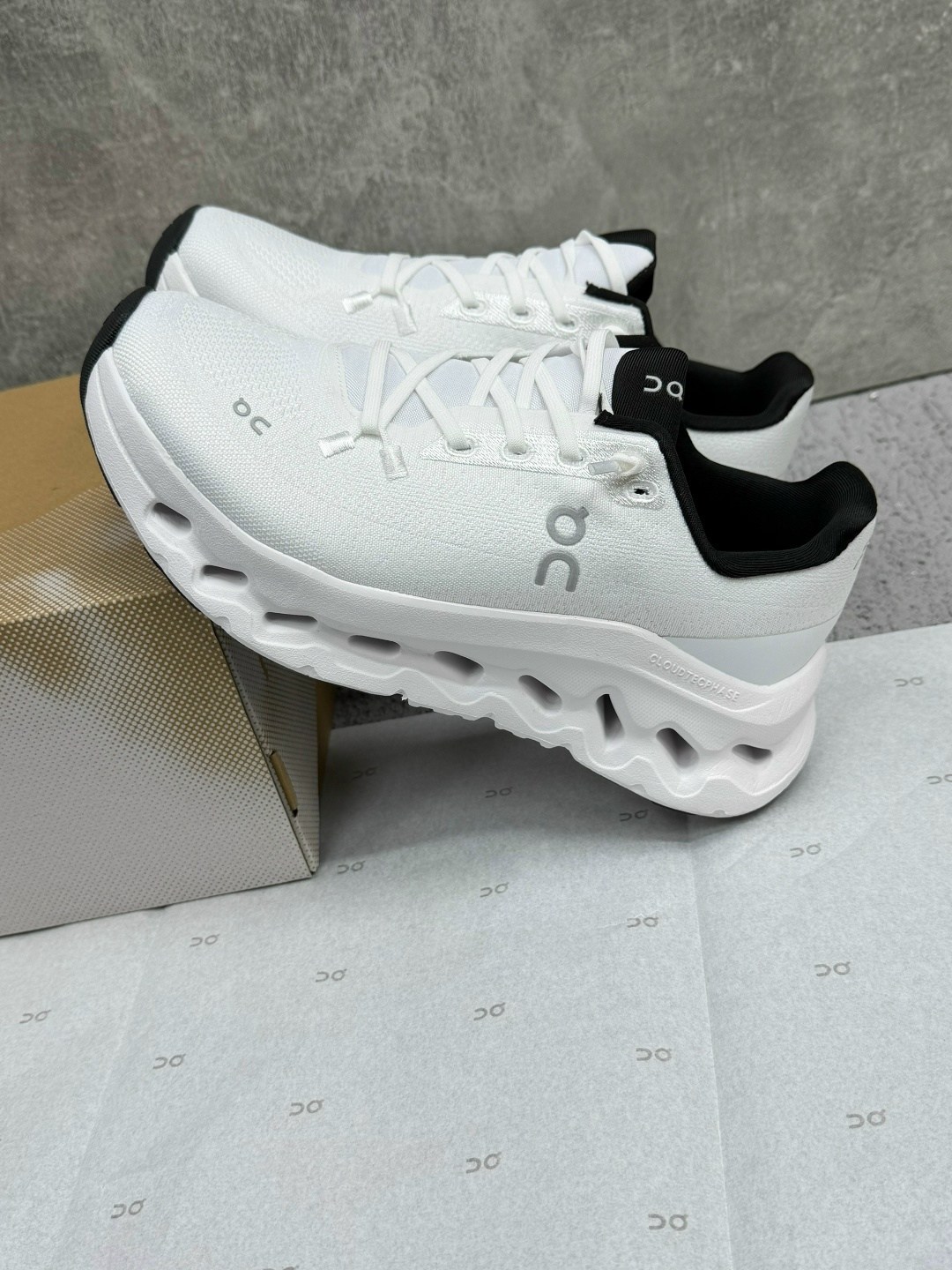 кроссовки мужские cloudtilt on running белый,кроссовки cloud,кроссовки on cloud,кроссовки on,