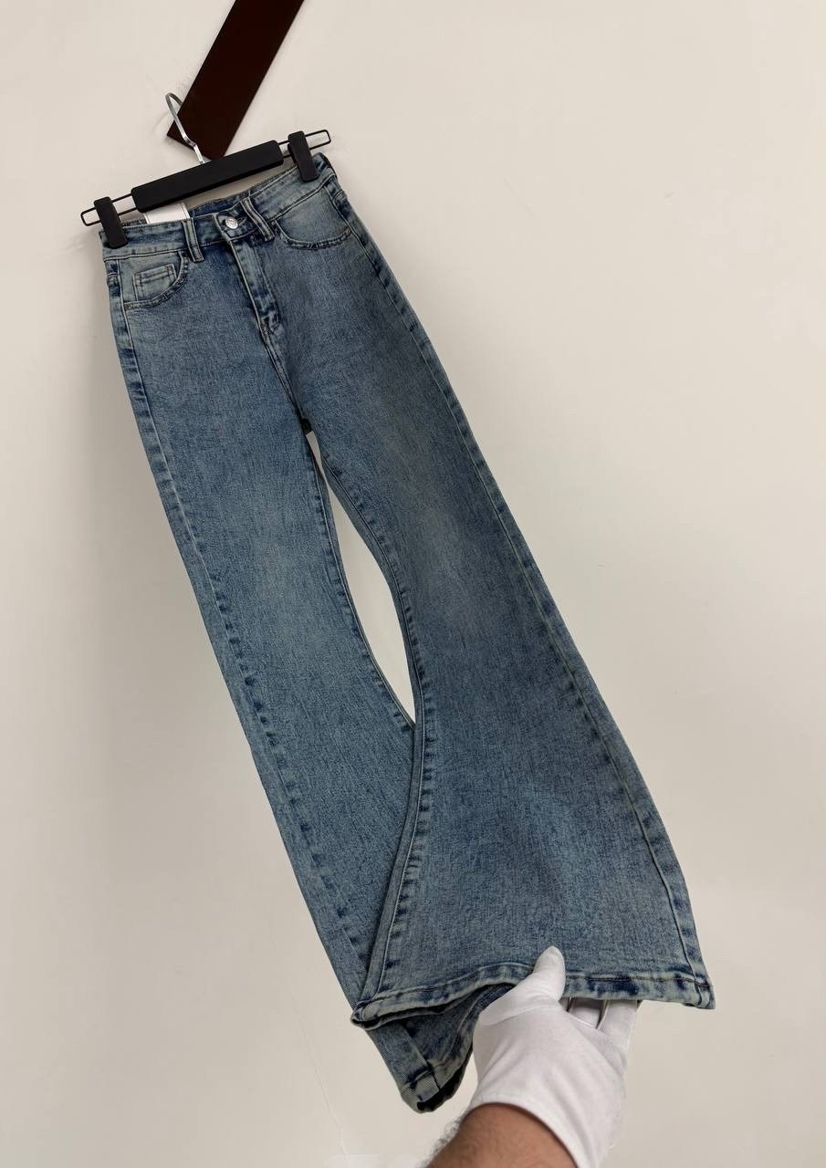 расклешенные джинсы,джинсы женские,джинсы женские клёш,джинсы стильные,джинсы клеш