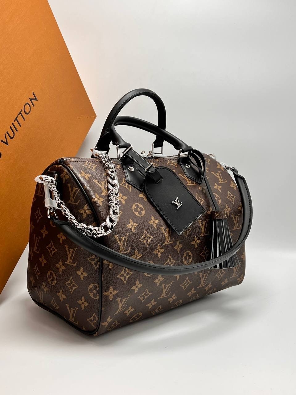 сумка женская louis vuitton,классическая сумка speedy louis vuitton с монограммой,сумка louis vuitton,сумка коричневая женская в стиле louis vuitton,louis vuitton модная сумка с замком