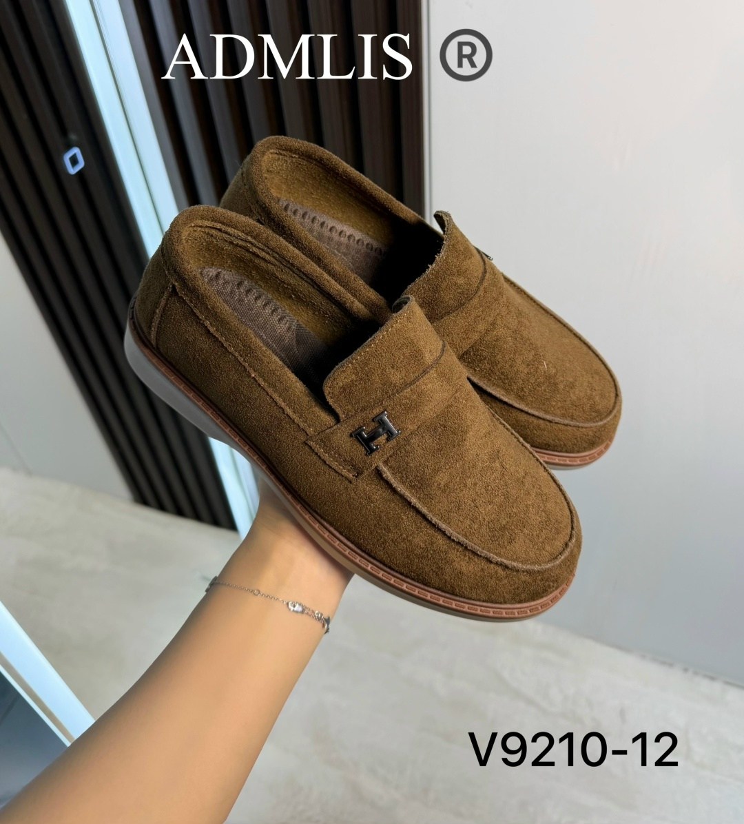 ,лоферы коричневые с ремешком замшевые,туфли лоферы женские замшевые,замшевые лоферы,повседневная