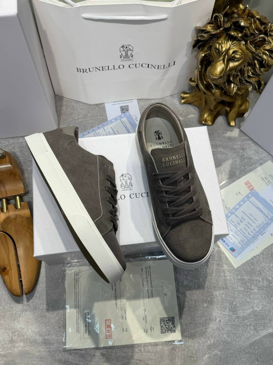 замшевые кеды brunello cucinelli,мужские кеды brunello cucinelli серые замшевые с белой подошвой,кеды brunello cucinelli,замшевые кроссовки brunello cucinelli,кроссовки brunello cucinelli