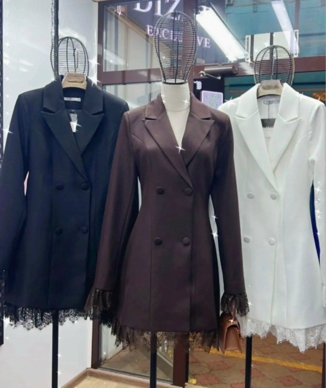 платье пиджак с кружевом,платье пиджак,платье пиджак с гипюром,платье-пиджак с кружевной отделкой с рукавами-воланами двубортный,жакет с кружевом