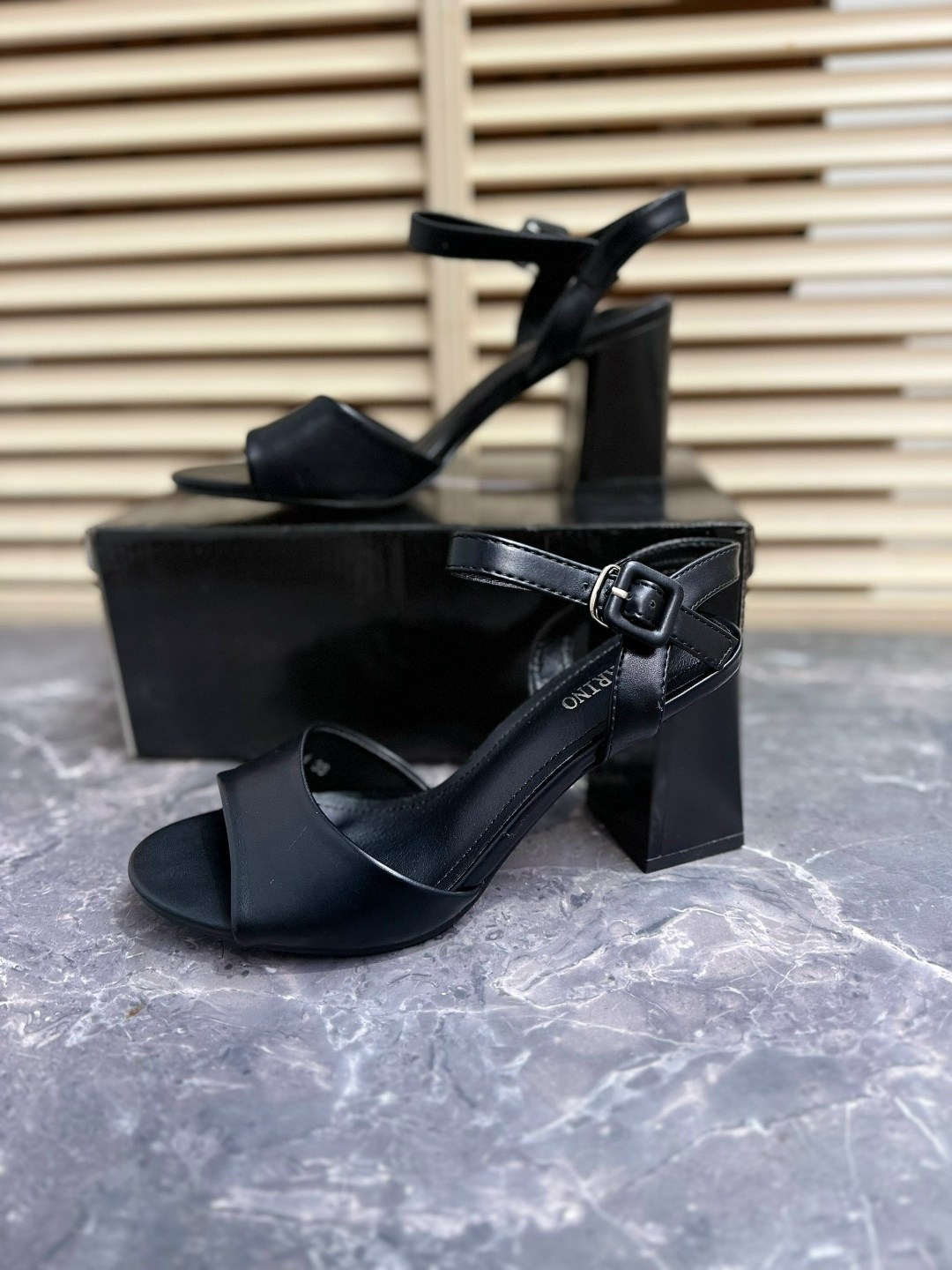 ,босоножки на высоком,босоножки женские,модные босоножки,стильные босоножки