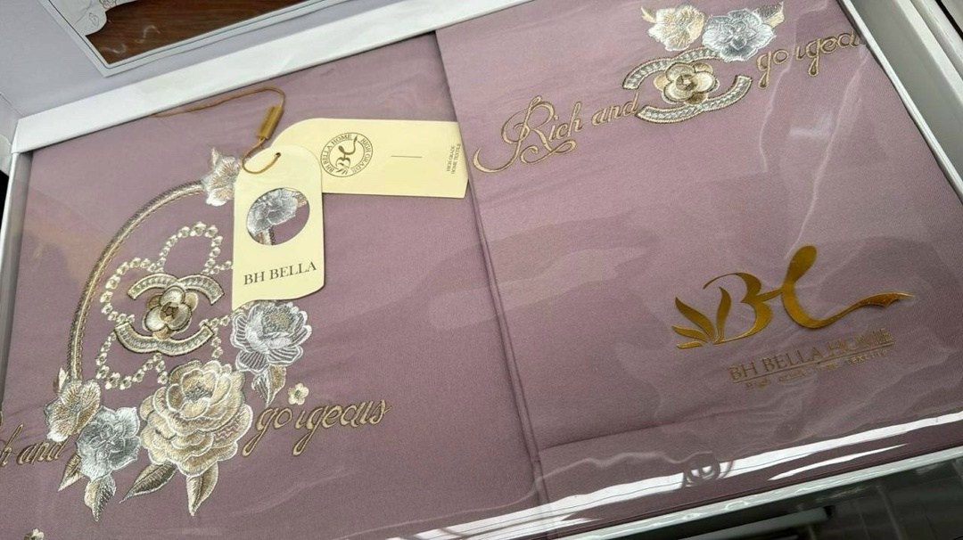 vip набор полотенец подарочный tivolyo home 2 шт,постельное белье комплект,постельное белье tivolyo home carreen (2 сп. евро),подарочная коробка,постельное белье