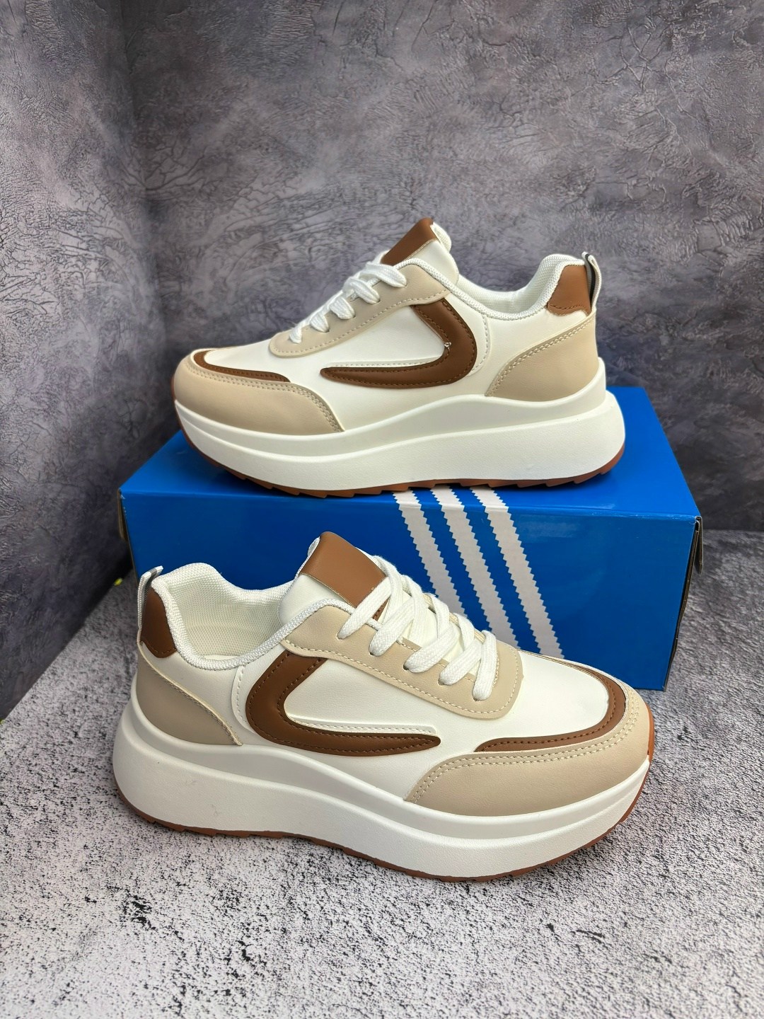 кроссовки женские,кроссовки для женщин,модные кроссовки,удобные кроссовки,повседневные кроссовки