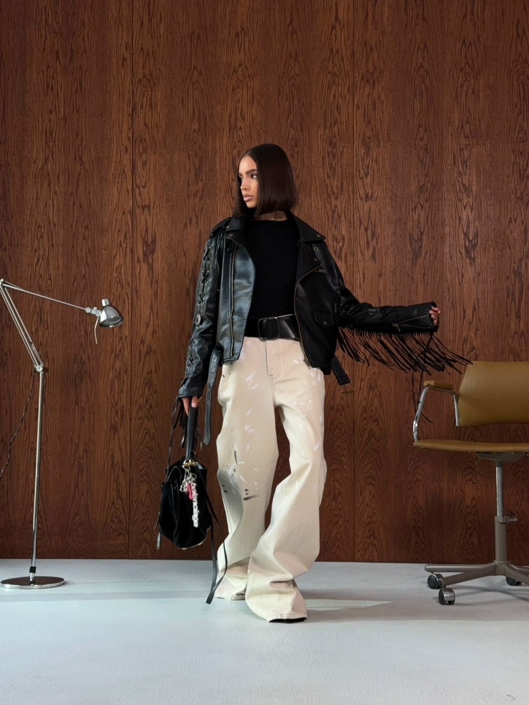 светлые брюки,бежевые брюки,модные брюки,брюки с принтом,джинсы стильные