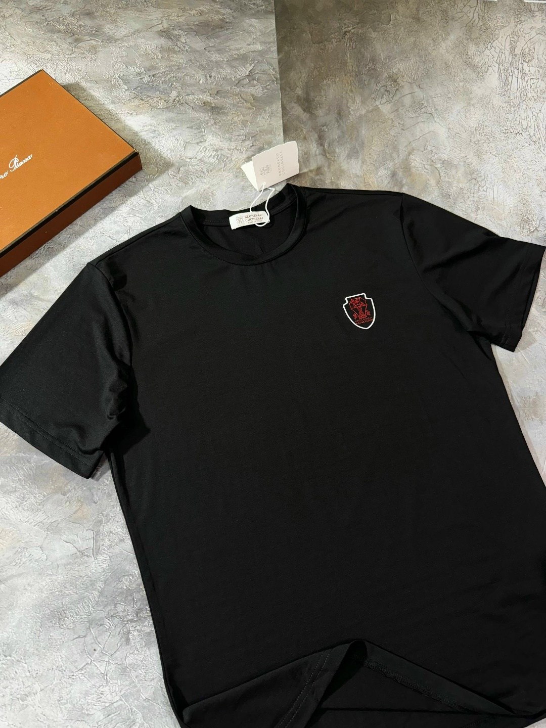 футболки мужские,футболки женские мужские,футболки для мужчин,футболка,брендовые футболки