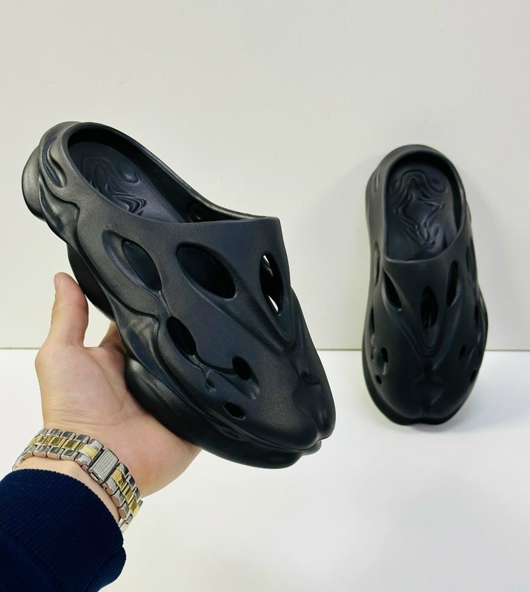 adidas yeezy foam runner,пляжная ,тапки адидас yeezy foam,шлёпанцы женские,модные шлепанцы