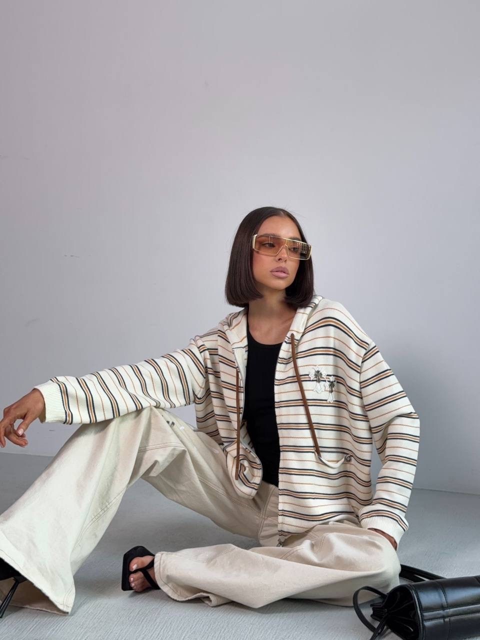 стильная куртка,кофта женская,демисезонная куртка,свитшот женская,легкая куртка