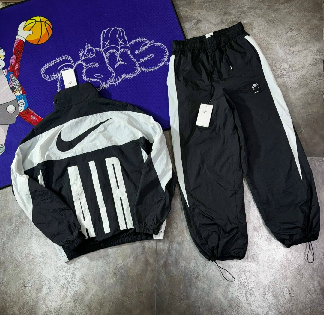 ветровка nike big swoosh,спортивный костюм nike,костюм nike big swoosh,ветровка nike big swoosh black,найк костюм