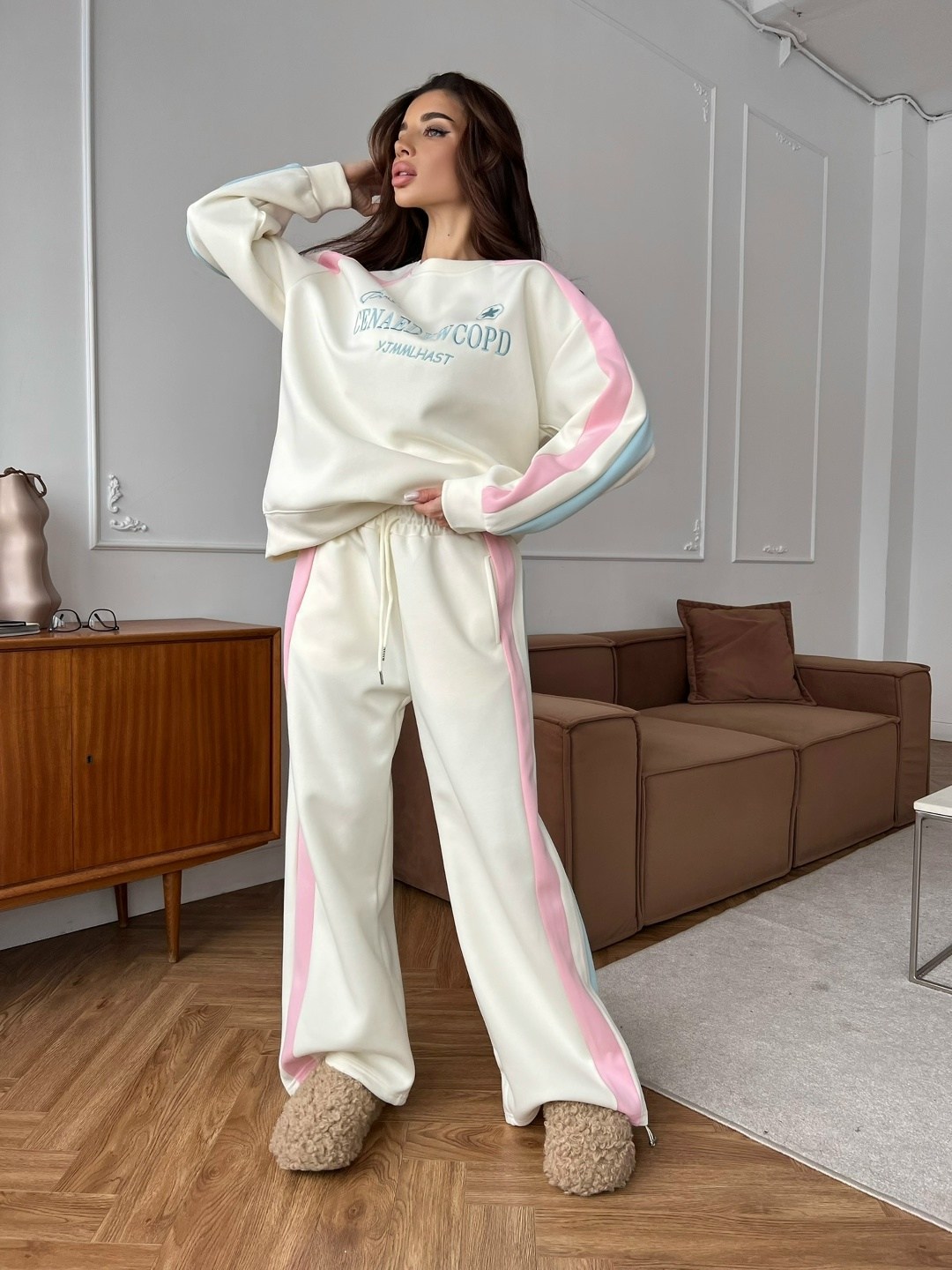 костюм женский с брюками палаццо,женский спортивный костюм,стильный костюм,повседневный спортивный костюм,спортивный костюм