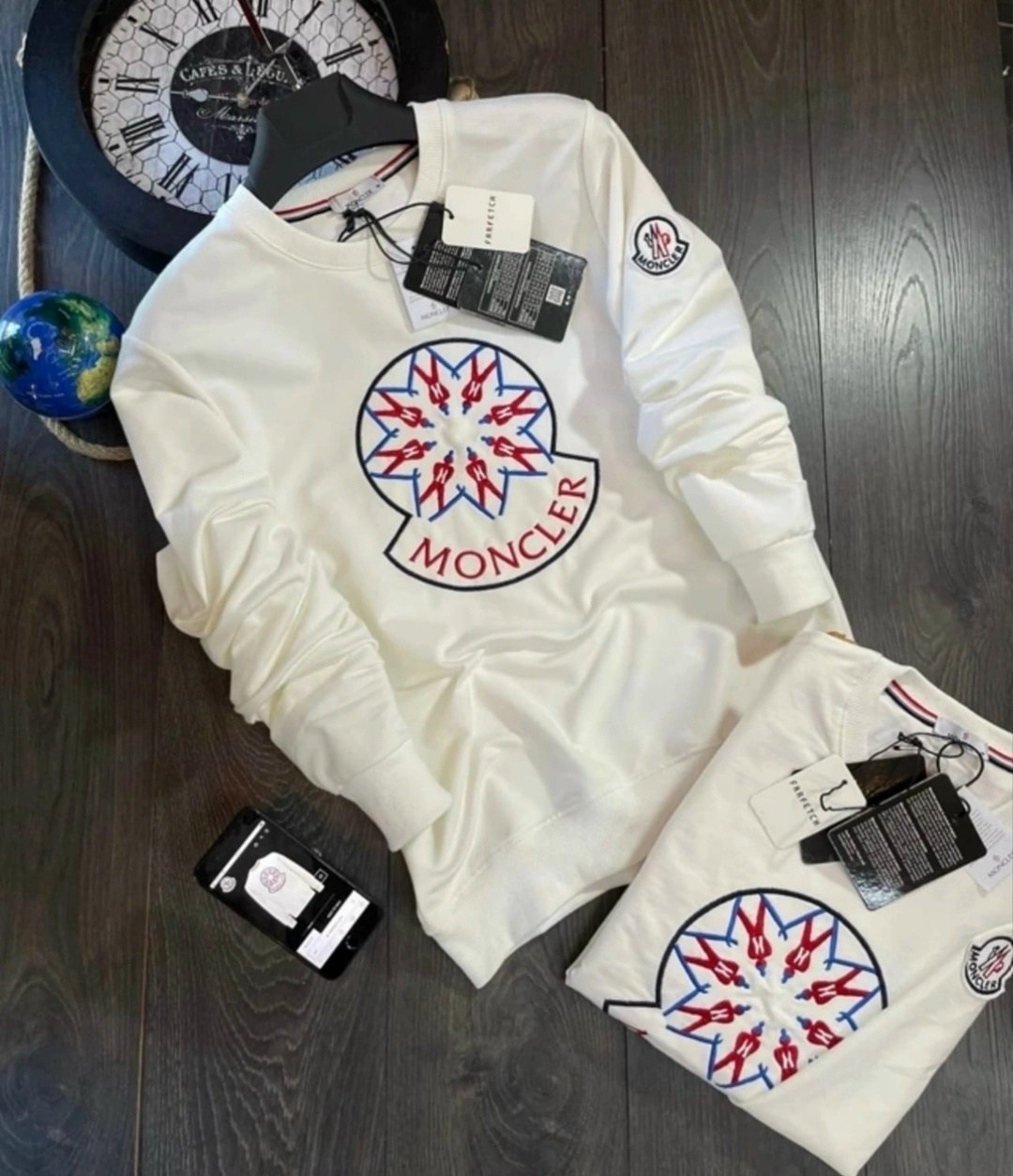 мужские свитшоты,бежевый свитшот,свитшот монклер,свитшот,свитшот moncler