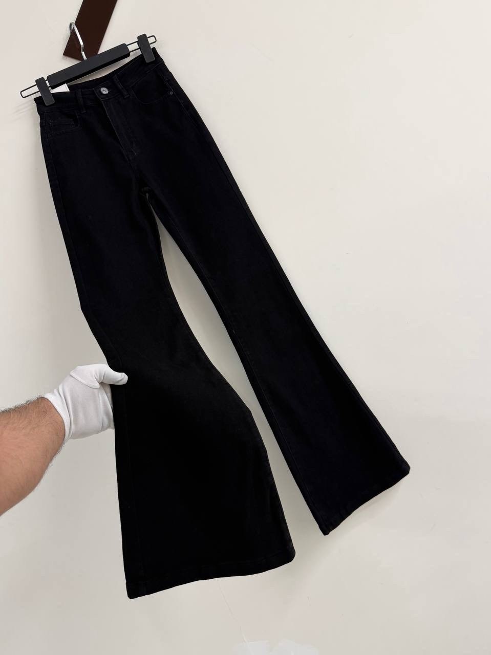 женские эластичные джинсы-клеш с завышенной талией,джинсы клеш от колена с завышенной талией,клеш джинсы черные,расклешенные джинсы с высокой талией,женские джинсы клеш