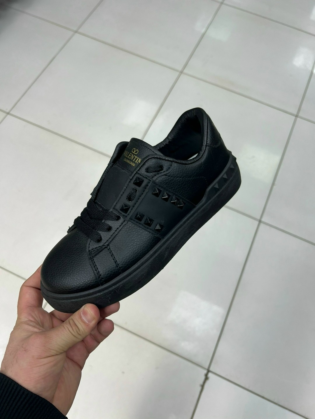 кеды валентино женские,,valentino кроссовки,кроссовки valentino garavani rockstud,кеды валентино