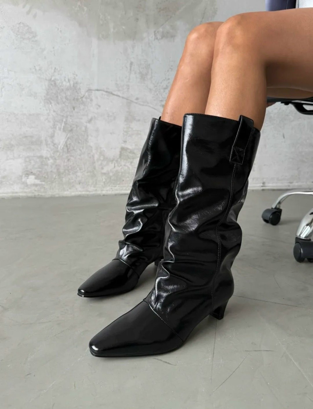 сапоги демисезонные на маленьком каблуке gh collection,сапоги демисезонные на маленьком каблуке gh collection цвет черный,сапоги,сапоги трубы на каблуке демисезонные valentina wang,сапоги кожаные на ш