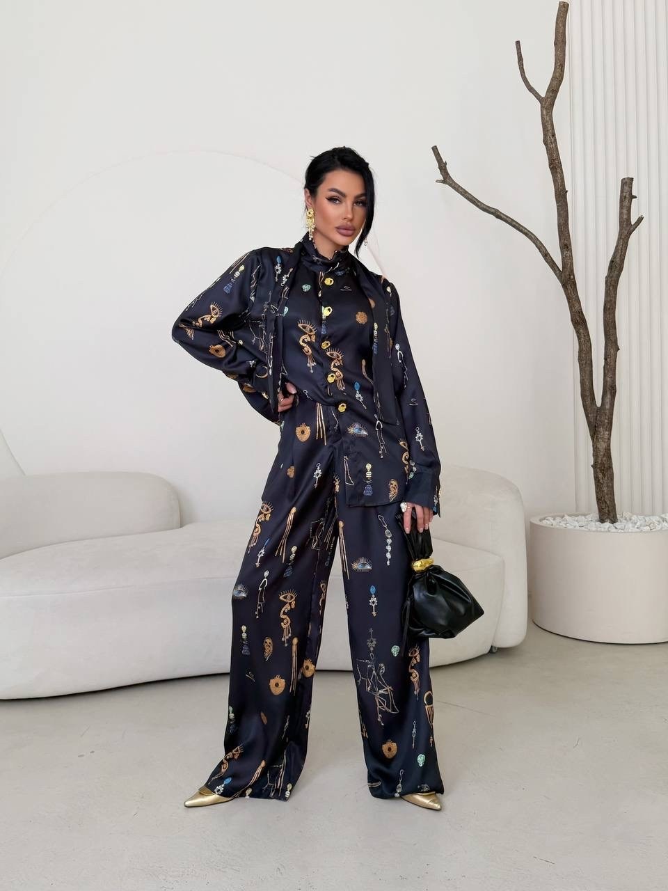 шелковый костюм в пижамном стиле,брючный костюм,костюм в пижамном стиле,костюм с брюками,костюм женский в пижамном стиле