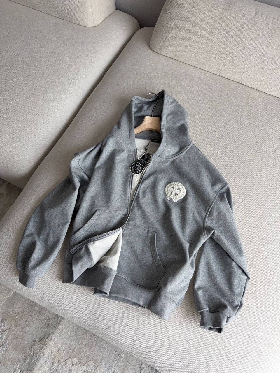 свитшот и толстовка,спортивные костюм,толстовки женская,худи женская,женские костюмы