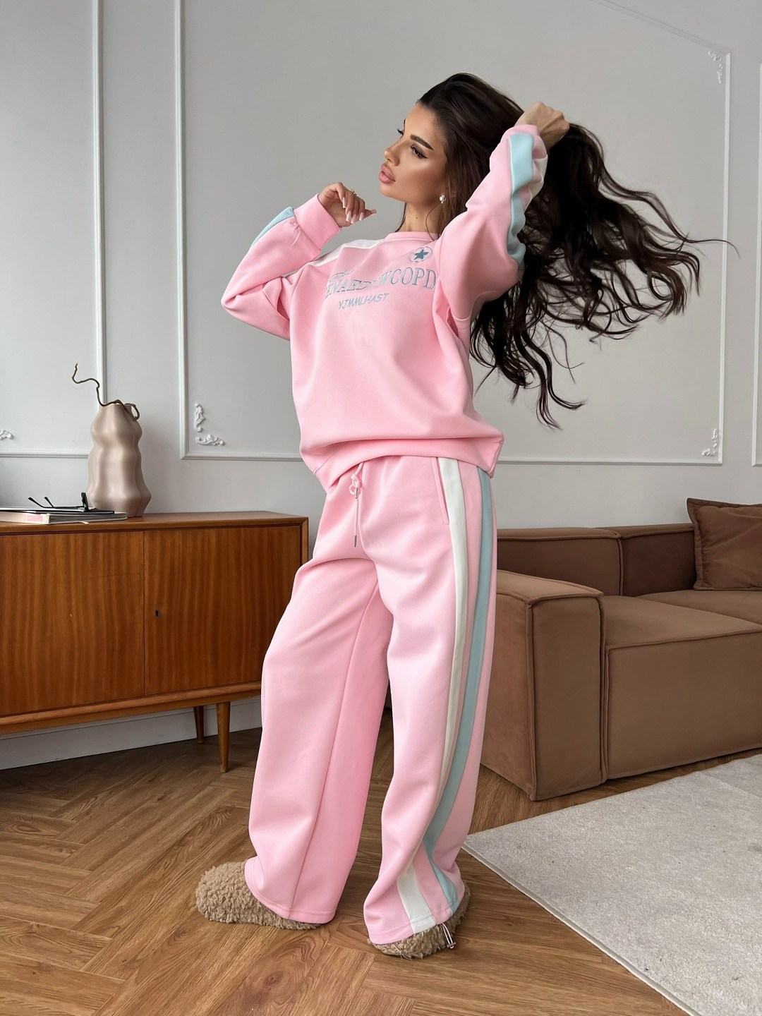 костюм женский с брюками палаццо,женский спортивный костюм,стильный костюм,повседневный спортивный костюм,спортивный костюм