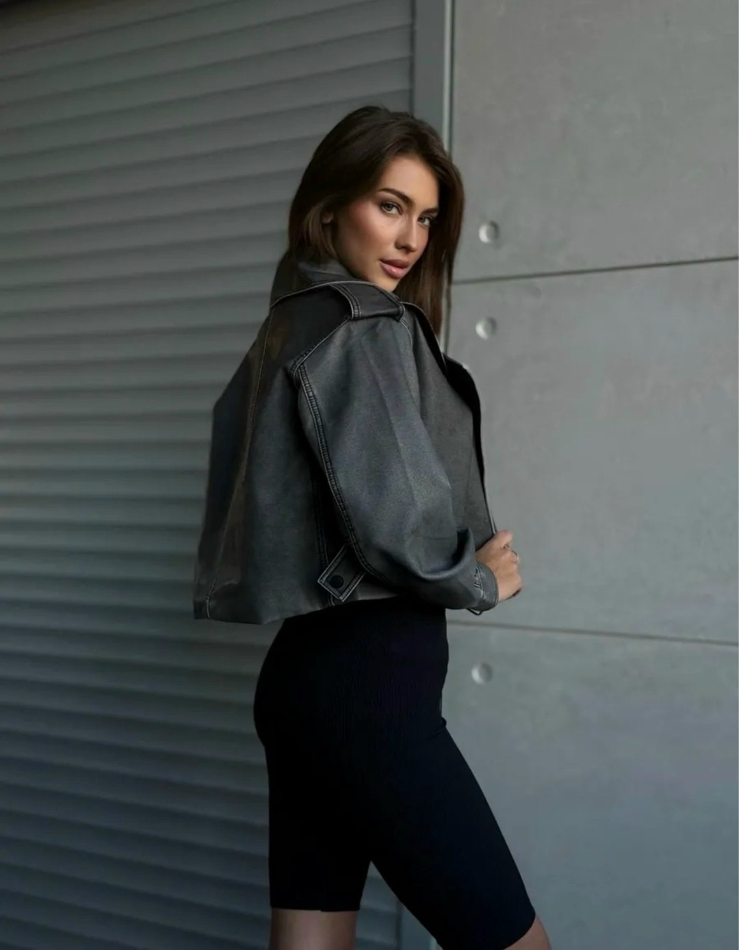 косуха женская куртка кожаная oversize,косуха кожаная,кожаная куртка косуха janna banana цвет серый,куртка косуха женская из экокожи,косуха винтажная куртка кожаная oversize серая monyken