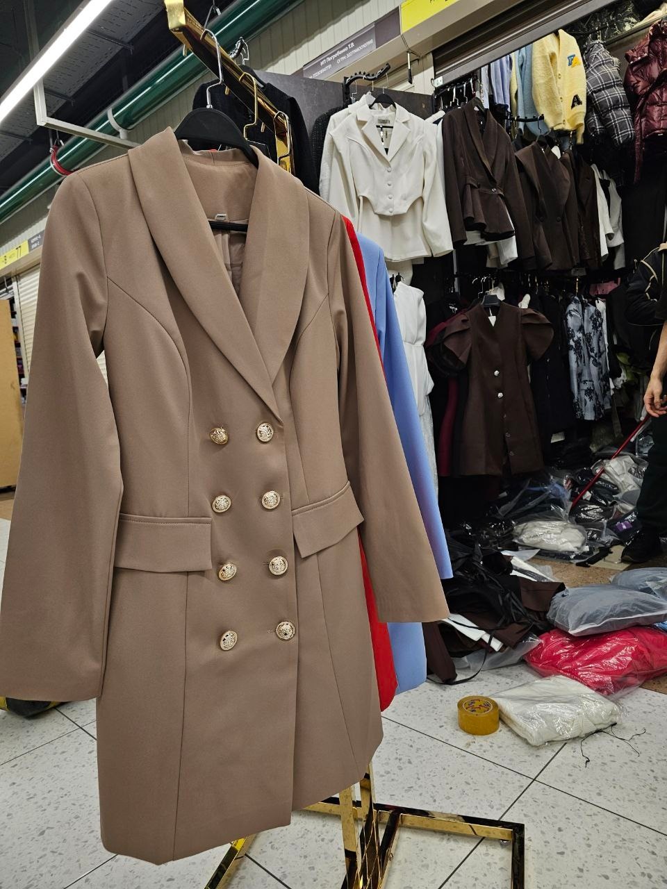 женский двубортный пиджак,голубое пальто,двубортные пиджаки,двубортное пальто,женский двубортный блейзер