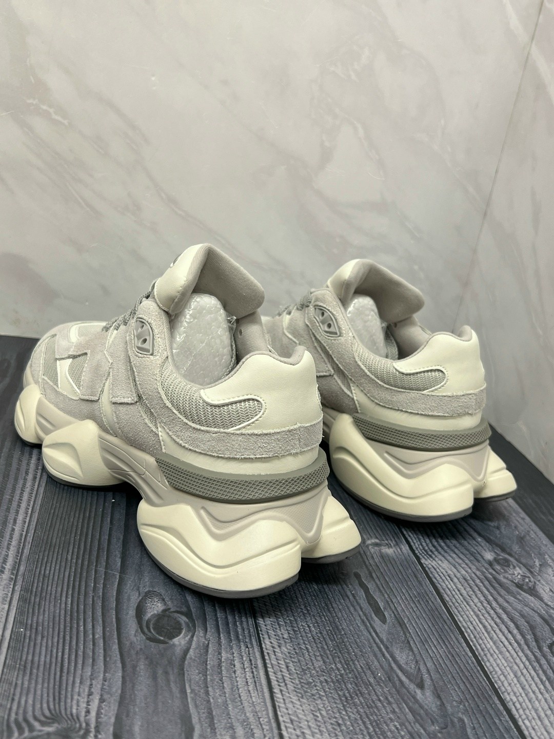 ,кроссовки женскиe,бежевые кроссовки,кроссовки оригинальные,спортивная