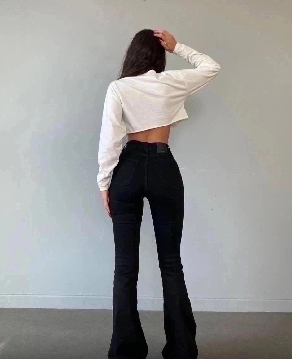 черные женские качественные джинсы клеш от колена,джинсы клеш женские,джинсы клеш с высокой посадкой,прямые джинсы клеш с высокой посадкой hx shop цвет черный,прямые джинсы клеш с высокой посадкой hx