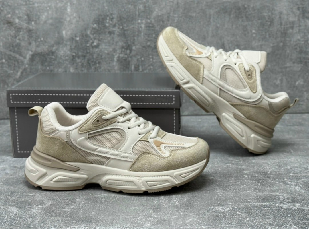 женские кроссовки,бежевые кроссовки,кроссовки модные,массивные кроссовки,удобные кроссовки