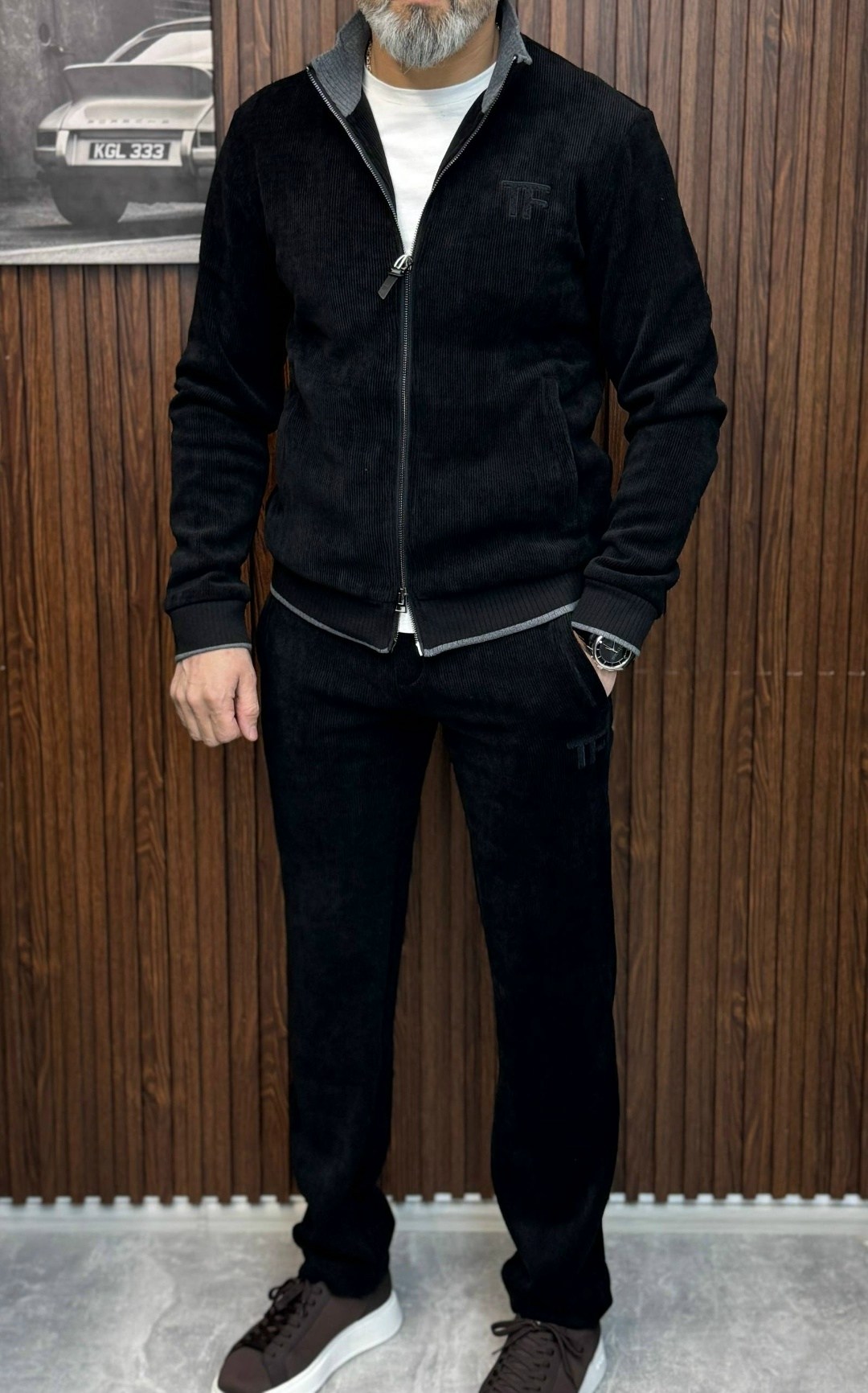 мужской спортивный костюм,спортивный костюм для мужчин вельвет,спортивный костюм,мужской костюм,костюм мужской велюровый