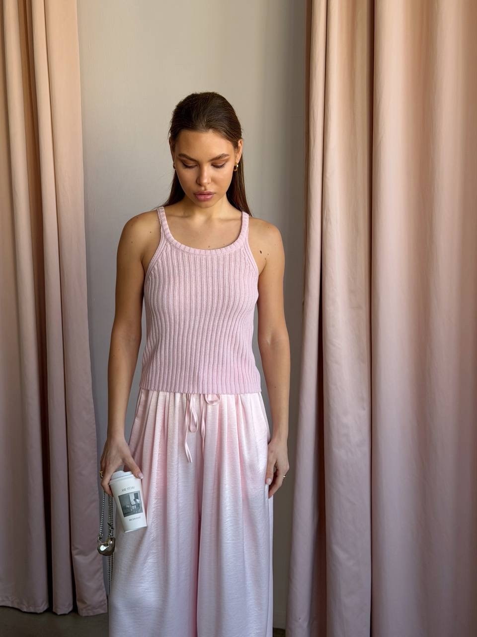 брюки палаццо,прямые брюки,розовые брюки,костюм с брюками,широкие брюки