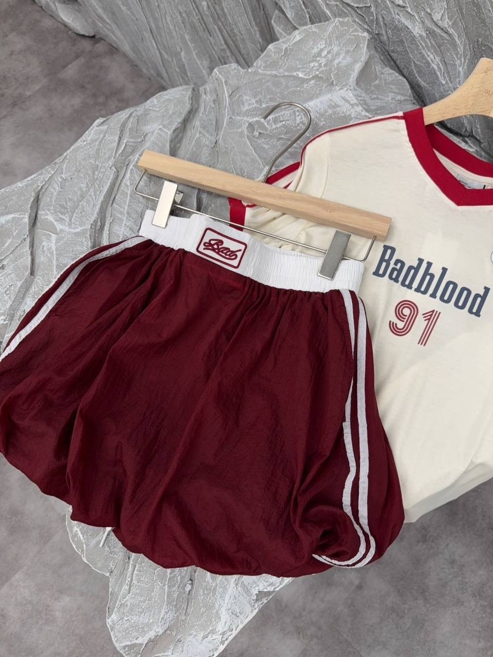 девушка,мода стиль,укороченная кофта,костюм с юбкой,мода одежда