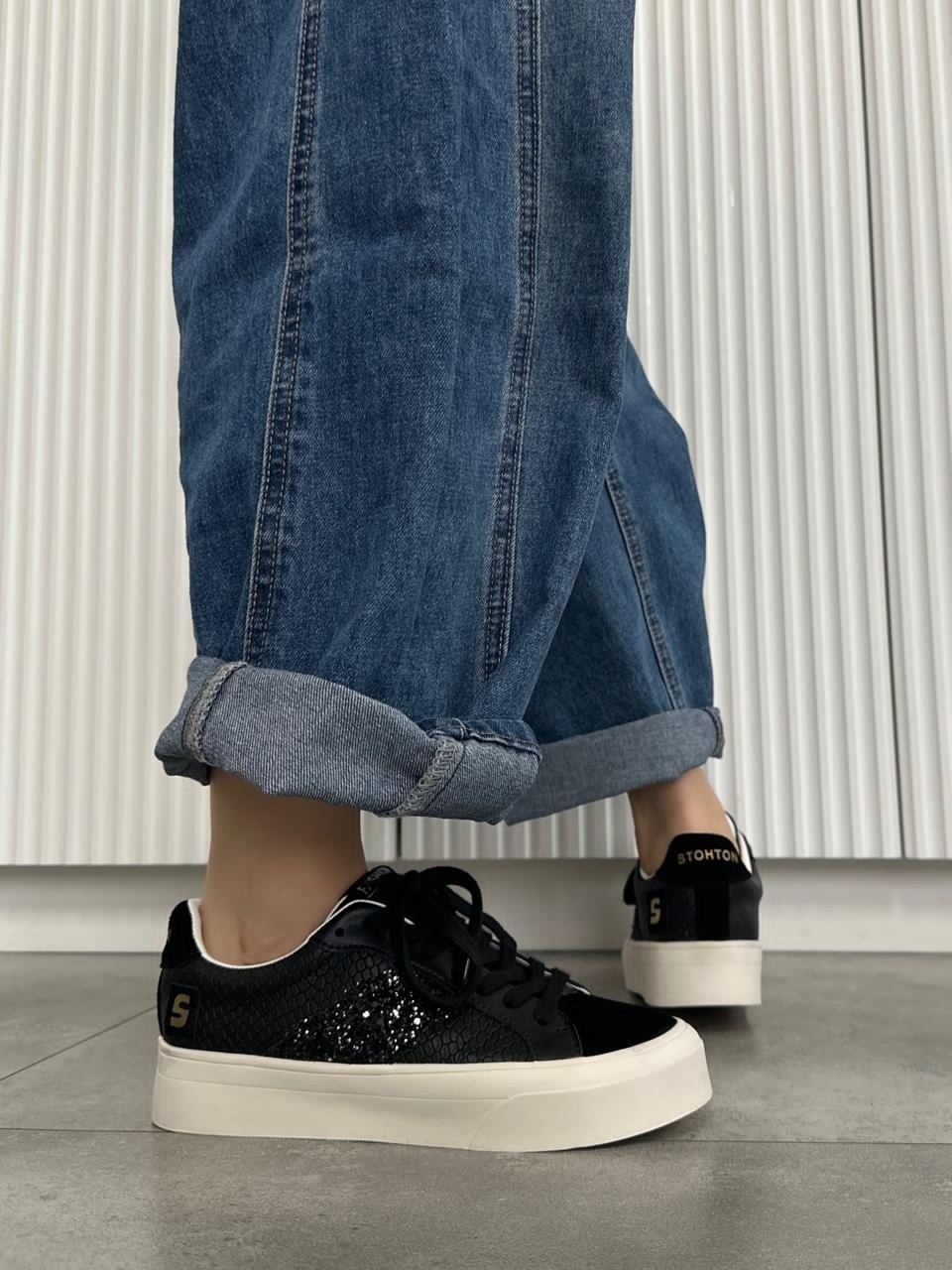 ,женские кроссовки,кроссовки golden goose с пайетками на платформе,женские кеды,кеды кроссовки