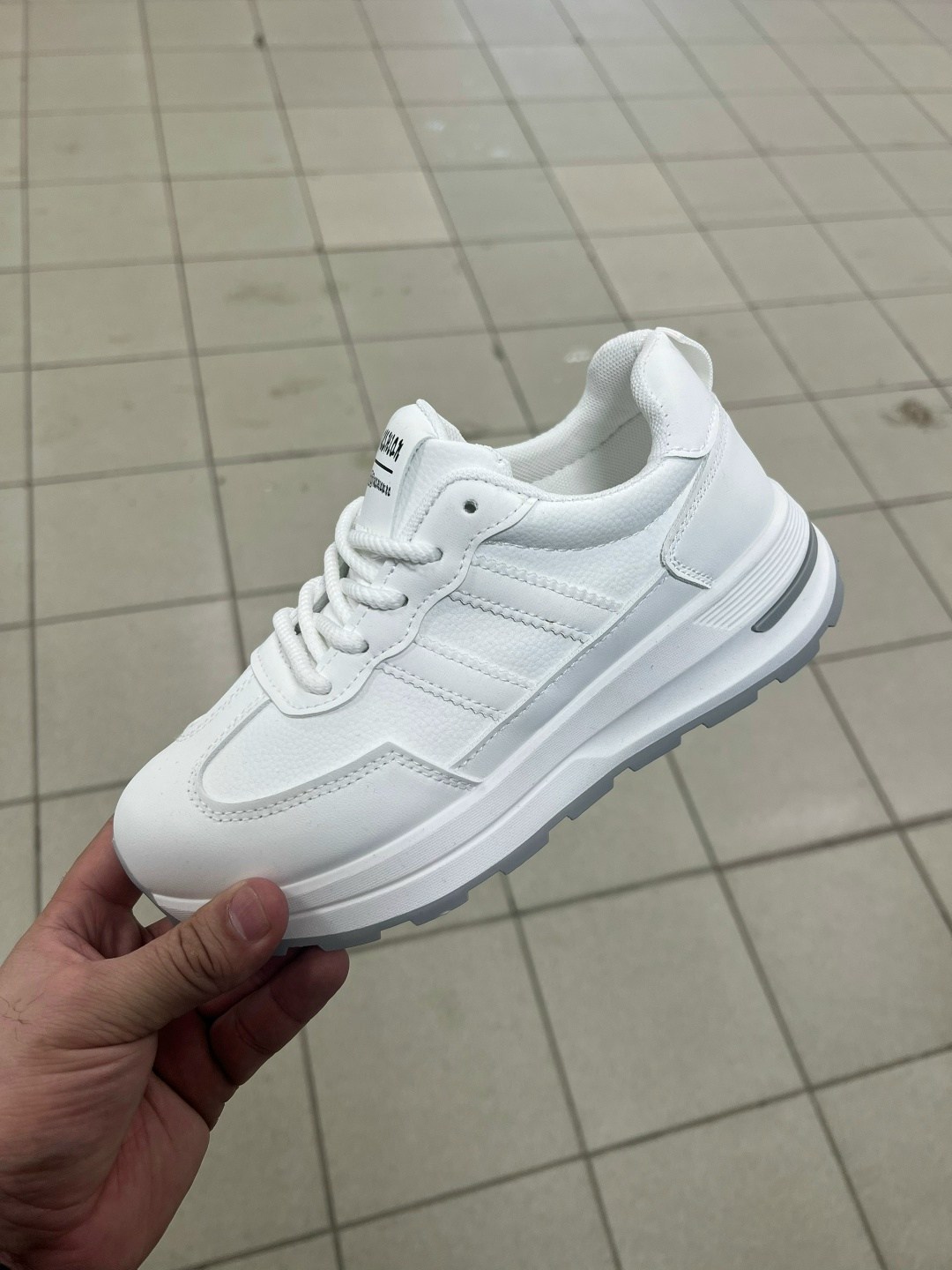 ,женские кроссовки,мужские кроссовки,кроссовки мужские adidas,кроссовки adidas