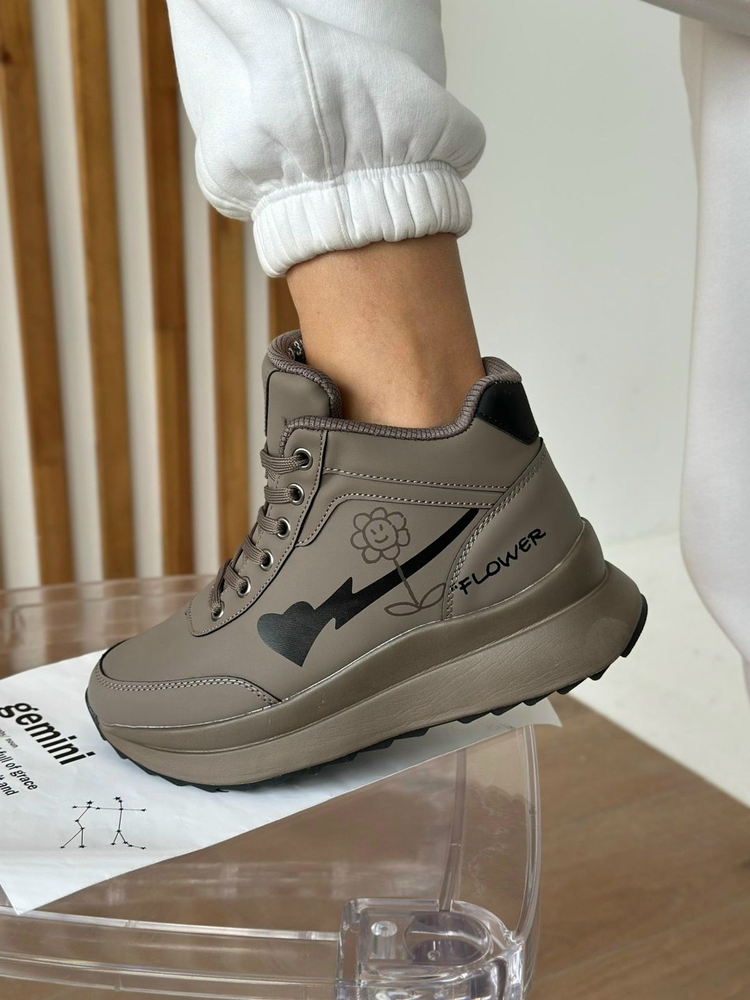 ,женские кроссовки,кроссовки для женщин,кроссовки женские зимние,женская