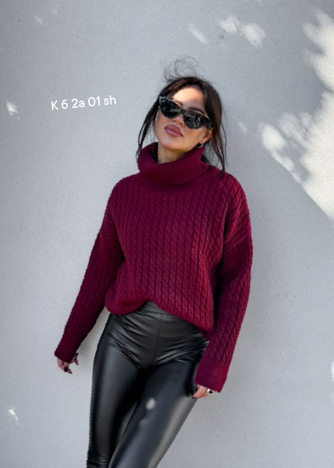 вязаные свитера женские,женский свитер,свитера вязаные,свитер,свитер с горлом укороченный вязаный оверсайз saffiko