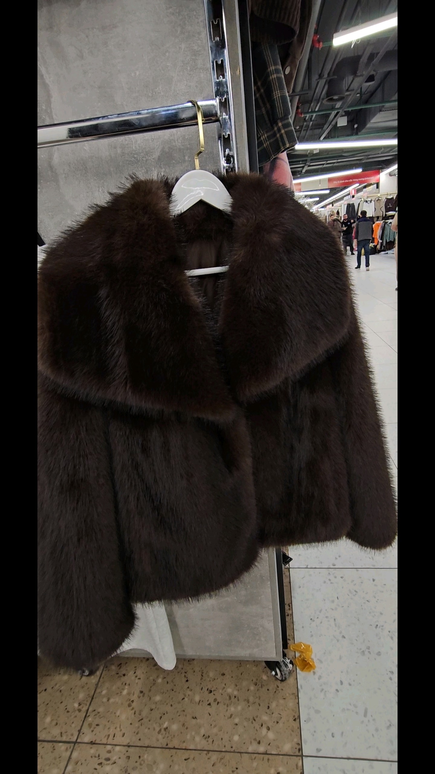 женская шуба из искусственного меха норки,шубка,элегантные шубы,шуба из искусственного меха,шуба песец